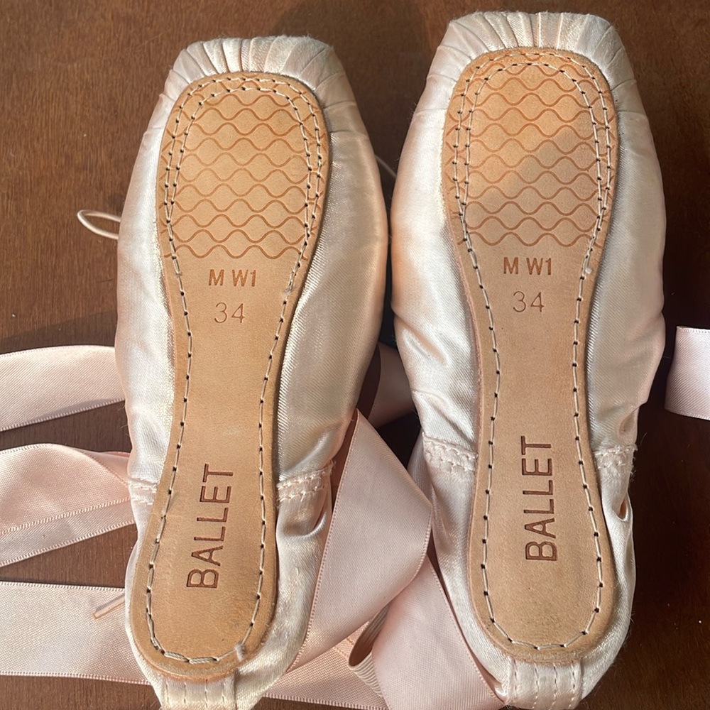 Dance shoes